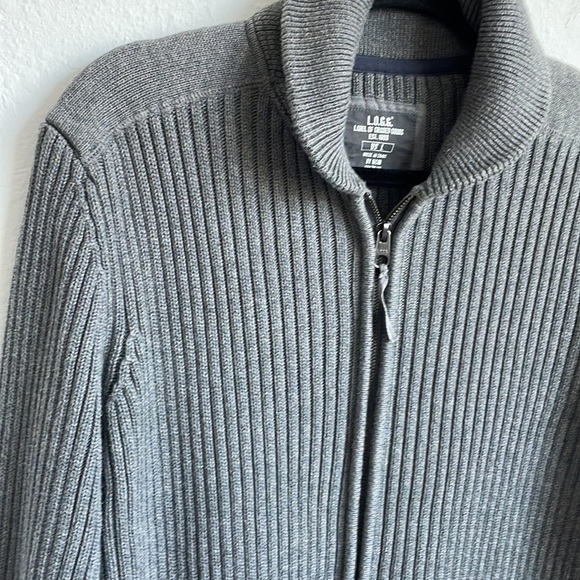 H & M Sweater - Picture 5 of 14